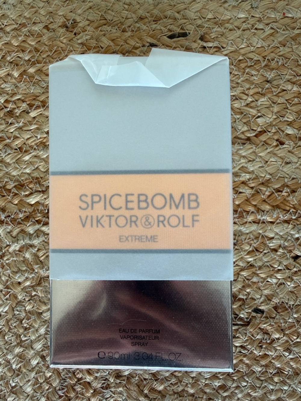 NWT Viktor & Rolf Spicebomb Extreme - Silver & Gold Packaging